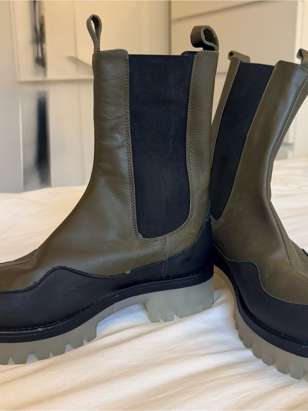 Women’s Olive & Black Chelsea Combat Boots - Chunky Lug Sole Size 7.5